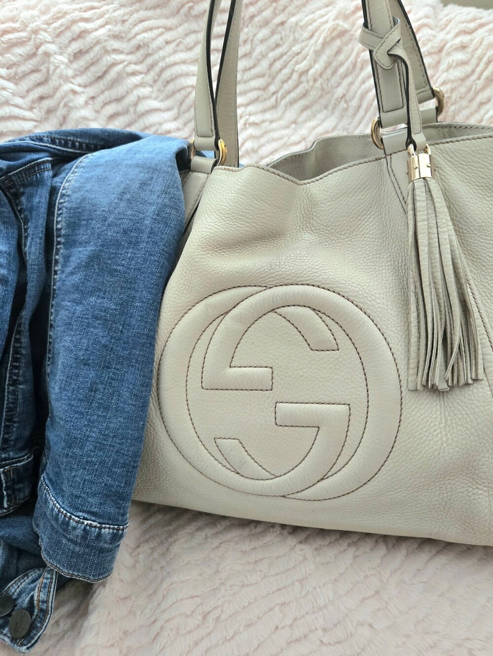 Authentic GUCCI XL Large 18” Off-White Pebbled Leather Soho Shoulder Tote